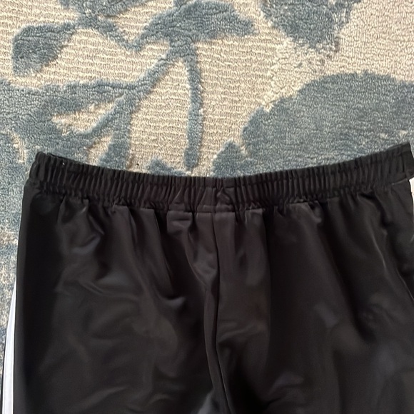 adidas traditional women’s pants - Picture 5 of 7